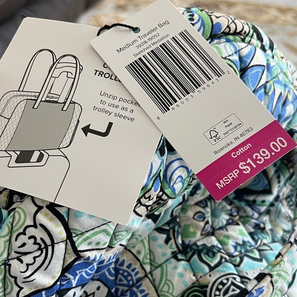 Vera Bradley Med Traveler Bag Rare Sketched Medallion Trolley Sleeve NWT - Picture 3 of 6